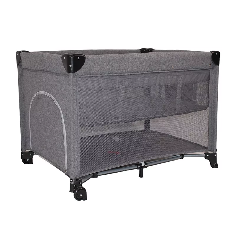 Zusammenklappbares und hochklappbares Babybett